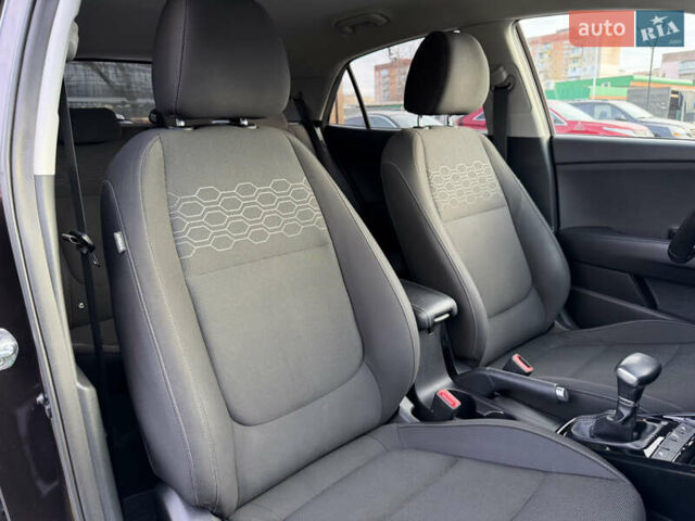 Коричневий Кіа Ріо, об'ємом двигуна 1.4 л та пробігом 82 тис. км за 14800 $, фото 46 на Automoto.ua