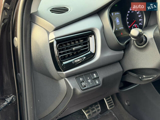 Коричневий Кіа Ріо, об'ємом двигуна 1.4 л та пробігом 82 тис. км за 14800 $, фото 25 на Automoto.ua