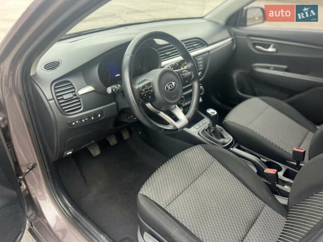 Коричневый Киа Рио, объемом двигателя 1.59 л и пробегом 65 тыс. км за 12800 $, фото 10 на Automoto.ua