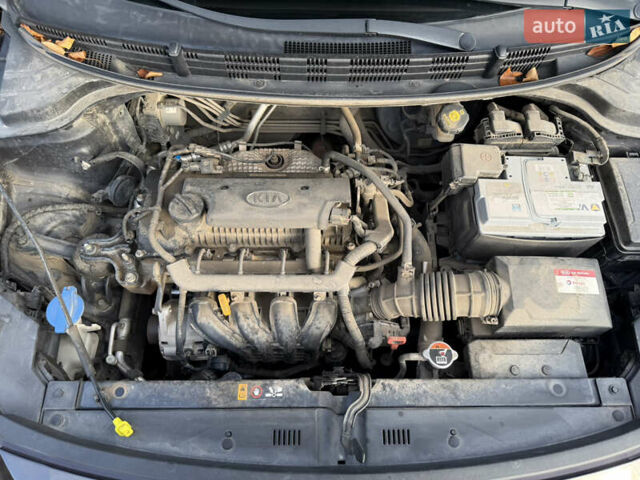Коричневий Кіа Ріо, об'ємом двигуна 1.4 л та пробігом 82 тис. км за 14800 $, фото 21 на Automoto.ua