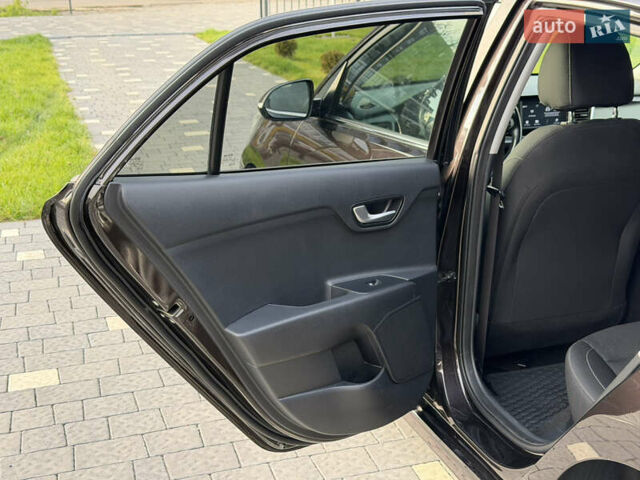 Коричневий Кіа Ріо, об'ємом двигуна 1.4 л та пробігом 82 тис. км за 14800 $, фото 31 на Automoto.ua