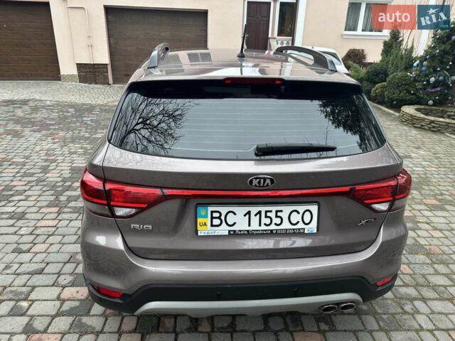 Коричневий Кіа Ріо, об'ємом двигуна 1.6 л та пробігом 80 тис. км за 17100 $, фото 4 на Automoto.ua