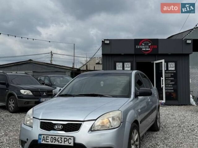 Коричневый Киа Рио, объемом двигателя 1.4 л и пробегом 300 тыс. км за 2999 $, фото 6 на Automoto.ua