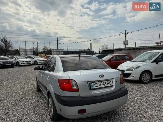 Коричневый Киа Рио, объемом двигателя 1.4 л и пробегом 300 тыс. км за 2999 $, фото 7 на Automoto.ua