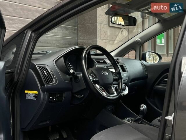 Коричневий Кіа Ріо, об'ємом двигуна 1.59 л та пробігом 129 тис. км за 9699 $, фото 10 на Automoto.ua