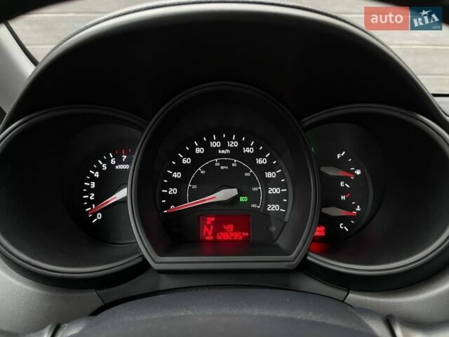 Коричневий Кіа Ріо, об'ємом двигуна 1.59 л та пробігом 129 тис. км за 9699 $, фото 19 на Automoto.ua