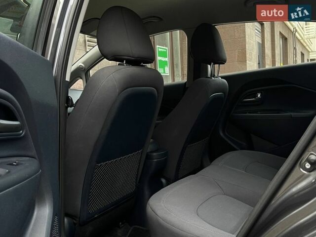 Коричневий Кіа Ріо, об'ємом двигуна 1.59 л та пробігом 129 тис. км за 9699 $, фото 11 на Automoto.ua