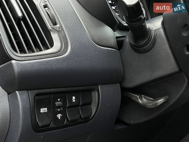 Коричневий Кіа Ріо, об'ємом двигуна 1.59 л та пробігом 129 тис. км за 9699 $, фото 24 на Automoto.ua