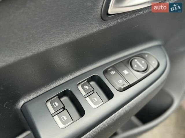 Коричневый Киа Рио, объемом двигателя 1.59 л и пробегом 67 тыс. км за 11800 $, фото 27 на Automoto.ua