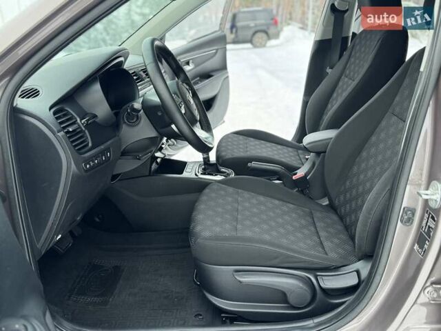 Коричневый Киа Рио, объемом двигателя 1.59 л и пробегом 67 тыс. км за 11800 $, фото 24 на Automoto.ua