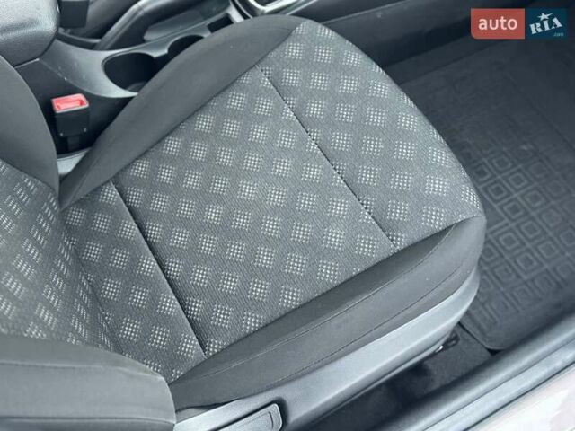 Коричневый Киа Рио, объемом двигателя 1.59 л и пробегом 67 тыс. км за 11800 $, фото 52 на Automoto.ua