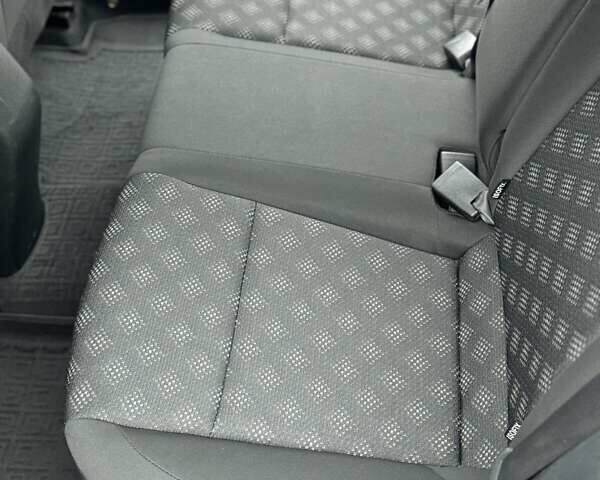 Коричневый Киа Рио, объемом двигателя 1.59 л и пробегом 67 тыс. км за 11800 $, фото 47 на Automoto.ua