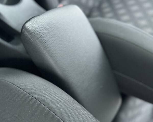 Коричневый Киа Рио, объемом двигателя 1.59 л и пробегом 67 тыс. км за 11800 $, фото 28 на Automoto.ua