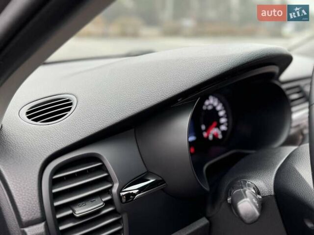 Коричневый Киа Рио, объемом двигателя 1.59 л и пробегом 67 тыс. км за 11800 $, фото 36 на Automoto.ua