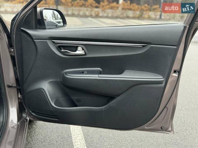 Коричневый Киа Рио, объемом двигателя 1.59 л и пробегом 67 тыс. км за 11800 $, фото 56 на Automoto.ua