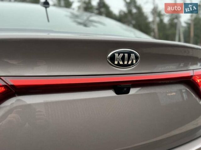 Коричневый Киа Рио, объемом двигателя 1.59 л и пробегом 67 тыс. км за 11800 $, фото 18 на Automoto.ua