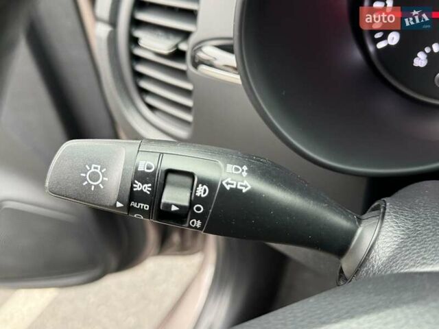 Коричневый Киа Рио, объемом двигателя 1.59 л и пробегом 67 тыс. км за 11800 $, фото 33 на Automoto.ua