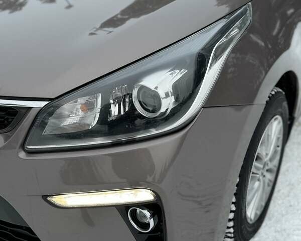 Коричневый Киа Рио, объемом двигателя 1.59 л и пробегом 67 тыс. км за 11800 $, фото 15 на Automoto.ua