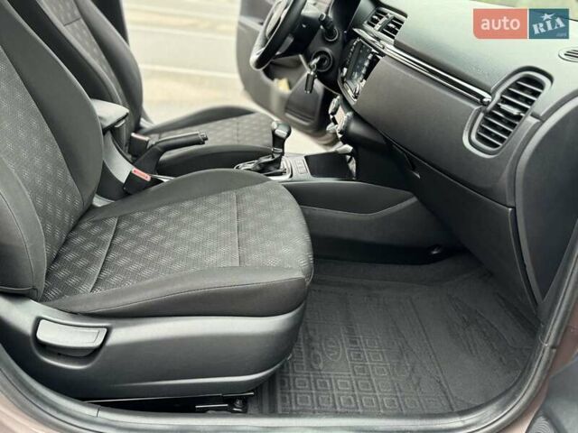 Коричневый Киа Рио, объемом двигателя 1.59 л и пробегом 67 тыс. км за 11800 $, фото 57 на Automoto.ua