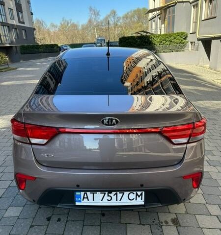 Коричневый Киа Рио, объемом двигателя 1.37 л и пробегом 118 тыс. км за 12800 $, фото 1 на Automoto.ua