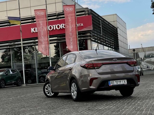 Коричневый Киа Рио, объемом двигателя 16 л и пробегом 57 тыс. км за 14700 $, фото 9 на Automoto.ua