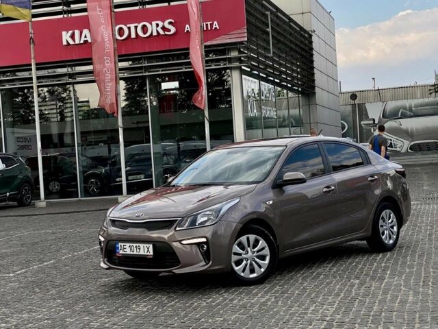 Коричневый Киа Рио, объемом двигателя 16 л и пробегом 57 тыс. км за 14700 $, фото 4 на Automoto.ua
