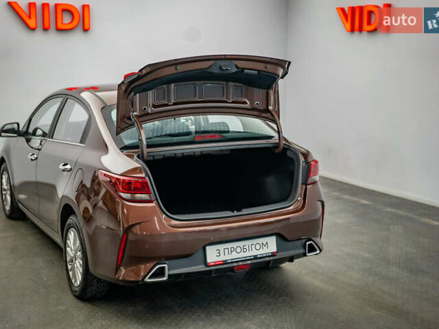 Коричневий Кіа Ріо, об'ємом двигуна 1.6 л та пробігом 39 тис. км за 15768 $, фото 6 на Automoto.ua