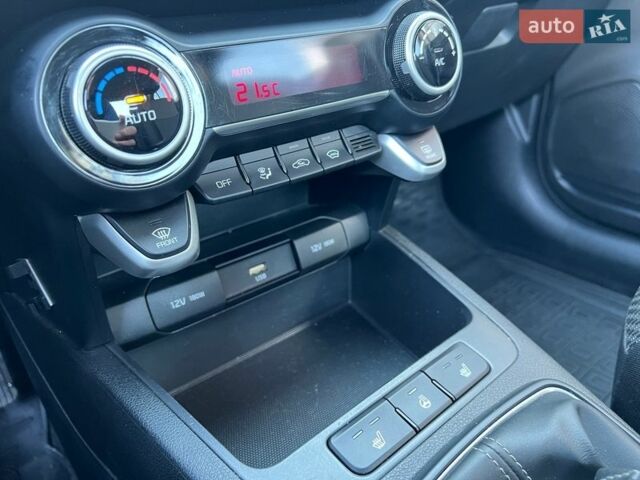 Коричневий Кіа Ріо, об'ємом двигуна 1.59 л та пробігом 59 тис. км за 11469 $, фото 34 на Automoto.ua