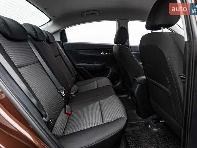 Коричневий Кіа Ріо, об'ємом двигуна 1.6 л та пробігом 39 тис. км за 15768 $, фото 18 на Automoto.ua