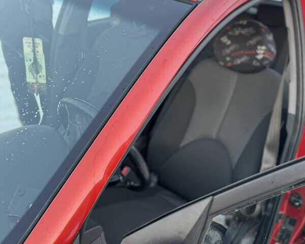 Красный Киа Рио, объемом двигателя 1.6 л и пробегом 178 тыс. км за 4800 $, фото 9 на Automoto.ua