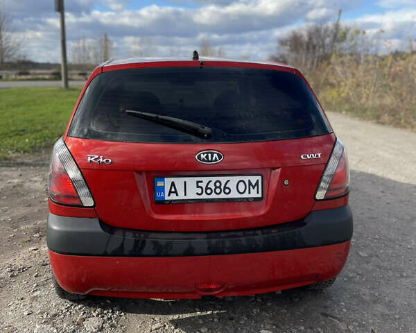 Червоний Кіа Ріо, об'ємом двигуна 1.6 л та пробігом 222 тис. км за 4800 $, фото 5 на Automoto.ua