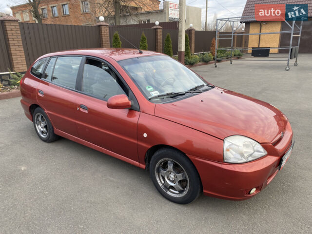 Красный Киа Рио, объемом двигателя 1.44 л и пробегом 220 тыс. км за 2650 $, фото 2 на Automoto.ua