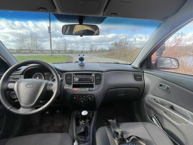 Кіа Ріо 2005 у Яготине на Automoto.ua Червоний Кіа Ріо, об'ємом двигуна 1.6 л та пробігом 222 тис. км за 4800 $, фото 6 на Automoto.ua