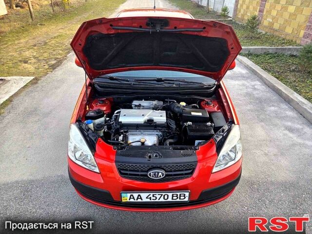 Червоний Кіа Ріо, об'ємом двигуна 1.4 л та пробігом 162 тис. км за 4999 $, фото 10 на Automoto.ua