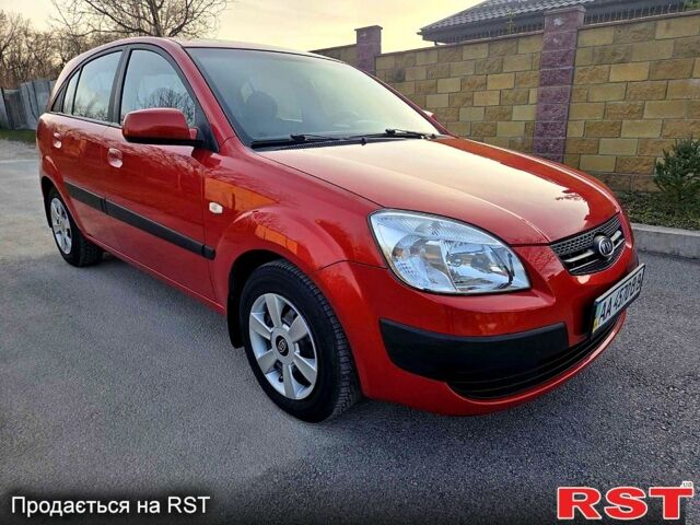 Червоний Кіа Ріо, об'ємом двигуна 1.4 л та пробігом 162 тис. км за 4999 $, фото 4 на Automoto.ua