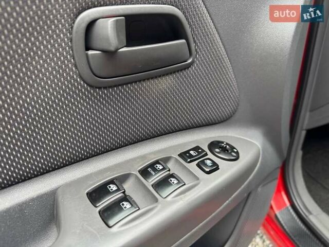 Красный Киа Рио, объемом двигателя 1.4 л и пробегом 188 тыс. км за 5700 $, фото 20 на Automoto.ua