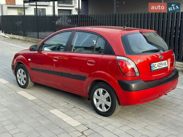 Красный Киа Рио, объемом двигателя 1.49 л и пробегом 264 тыс. км за 3999 $, фото 7 на Automoto.ua