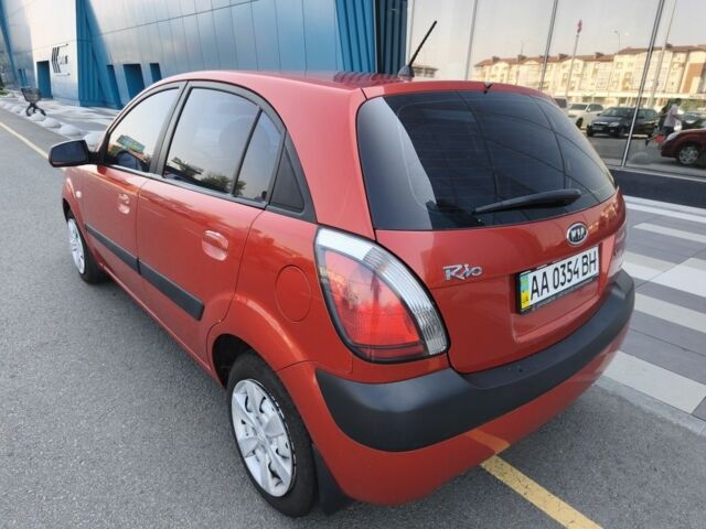 Красный Киа Рио, объемом двигателя 1.4 л и пробегом 280 тыс. км за 3622 $, фото 10 на Automoto.ua