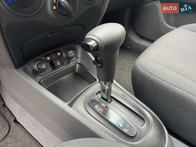 Красный Киа Рио, объемом двигателя 1.4 л и пробегом 188 тыс. км за 5700 $, фото 17 на Automoto.ua