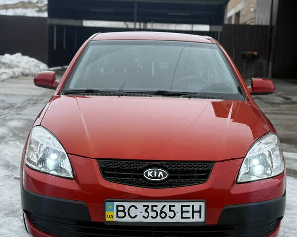 Красный Киа Рио, объемом двигателя 1.4 л и пробегом 110 тыс. км за 5900 $, фото 1 на Automoto.ua