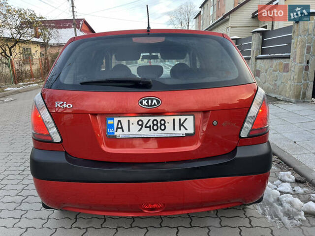 Червоний Кіа Ріо, об'ємом двигуна 1.4 л та пробігом 292 тис. км за 3999 $, фото 7 на Automoto.ua