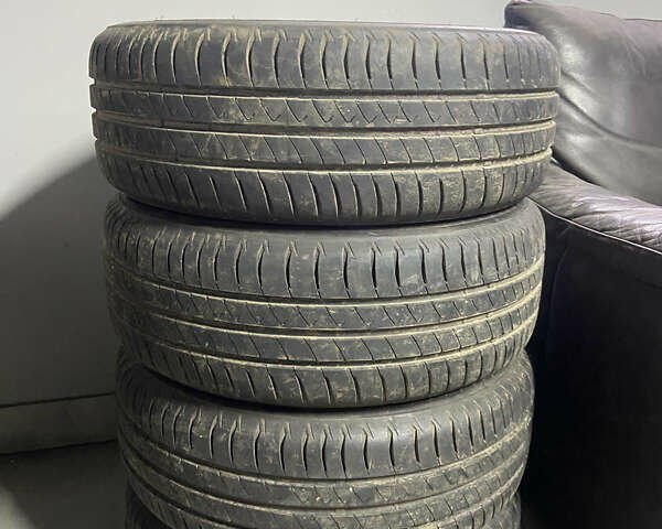 Красный Киа Рио, объемом двигателя 1.4 л и пробегом 110 тыс. км за 5900 $, фото 26 на Automoto.ua