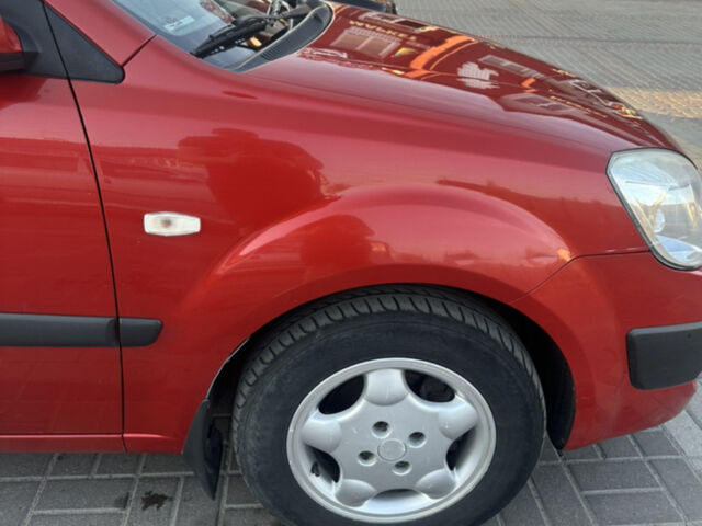 Красный Киа Рио, объемом двигателя 1.4 л и пробегом 246 тыс. км за 5700 $, фото 7 на Automoto.ua