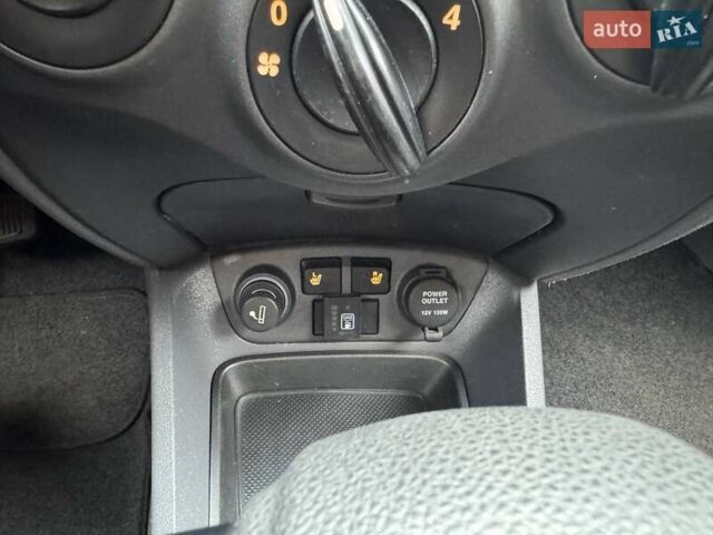 Красный Киа Рио, объемом двигателя 1.4 л и пробегом 188 тыс. км за 5700 $, фото 9 на Automoto.ua