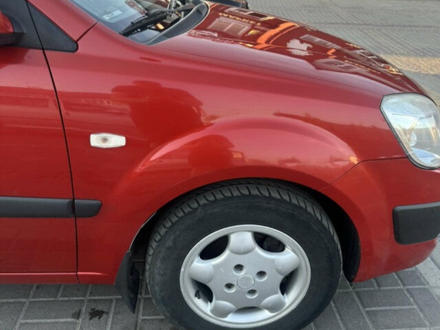 Красный Киа Рио, объемом двигателя 1.4 л и пробегом 246 тыс. км за 5700 $, фото 7 на Automoto.ua