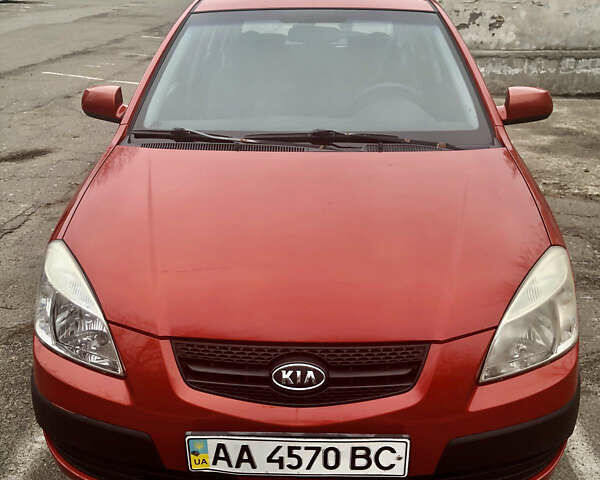 Красный Киа Рио, объемом двигателя 0 л и пробегом 190 тыс. км за 4300 $, фото 1 на Automoto.ua