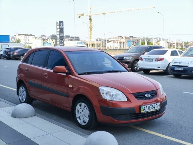 Красный Киа Рио, объемом двигателя 1.4 л и пробегом 280 тыс. км за 3622 $, фото 15 на Automoto.ua