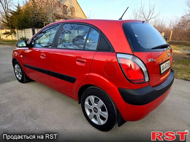 Червоний Кіа Ріо, об'ємом двигуна 1.4 л та пробігом 162 тис. км за 4999 $, фото 9 на Automoto.ua