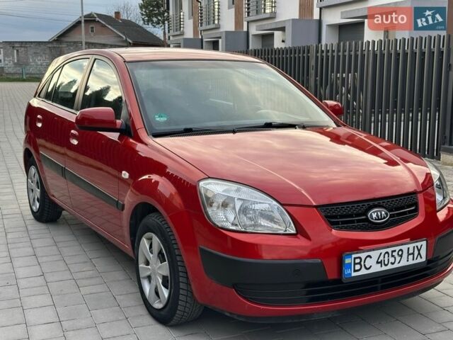 Красный Киа Рио, объемом двигателя 1.49 л и пробегом 264 тыс. км за 3999 $, фото 22 на Automoto.ua
