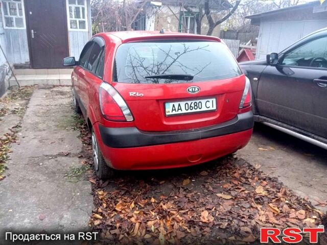 Червоний Кіа Ріо, об'ємом двигуна 1.4 л та пробігом 170 тис. км за 4499 $, фото 6 на Automoto.ua